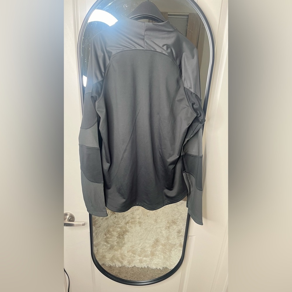 NEW, NIKE Quarter Zip Strike Drill Athletic Long Sleeve, Black - Picture 6 of 8